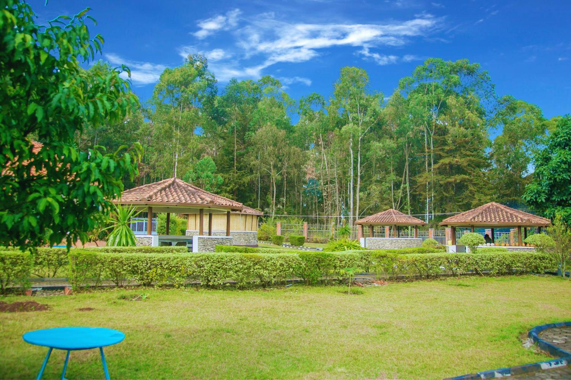 Karisimbi Cave Resort Ruhengeri Exteriör bild
