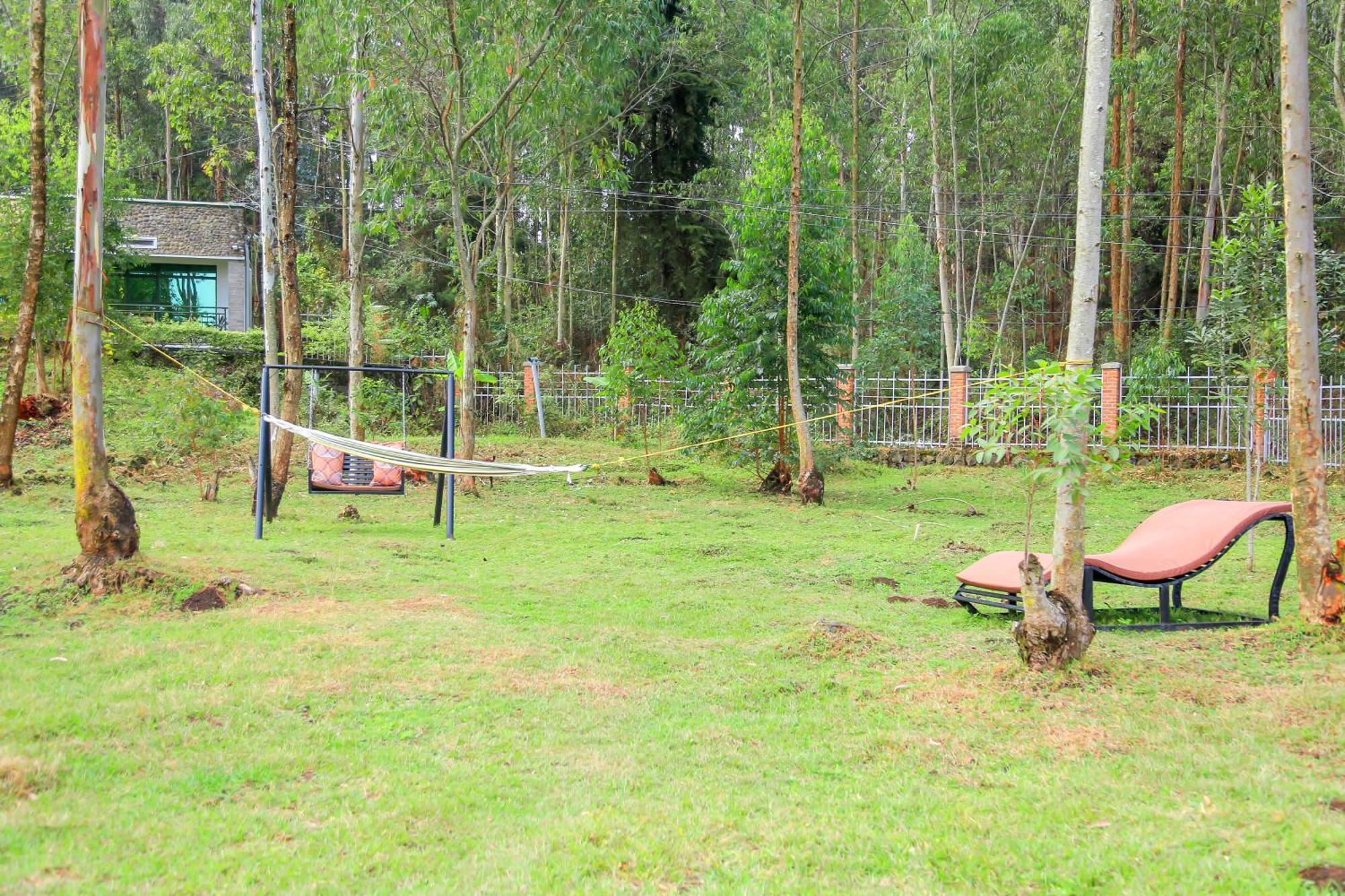 Karisimbi Cave Resort Ruhengeri Exteriör bild