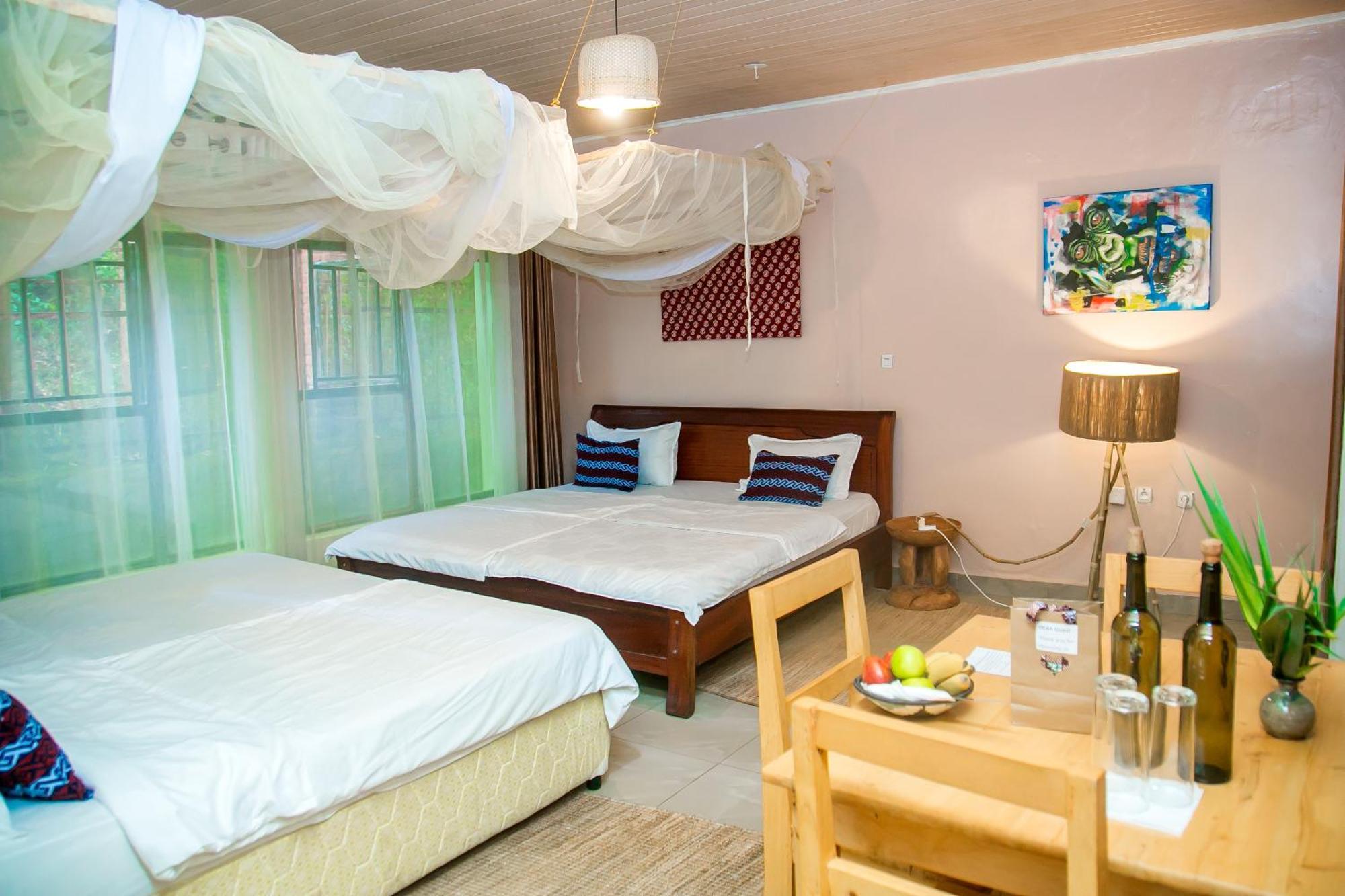 Karisimbi Cave Resort Ruhengeri Exteriör bild