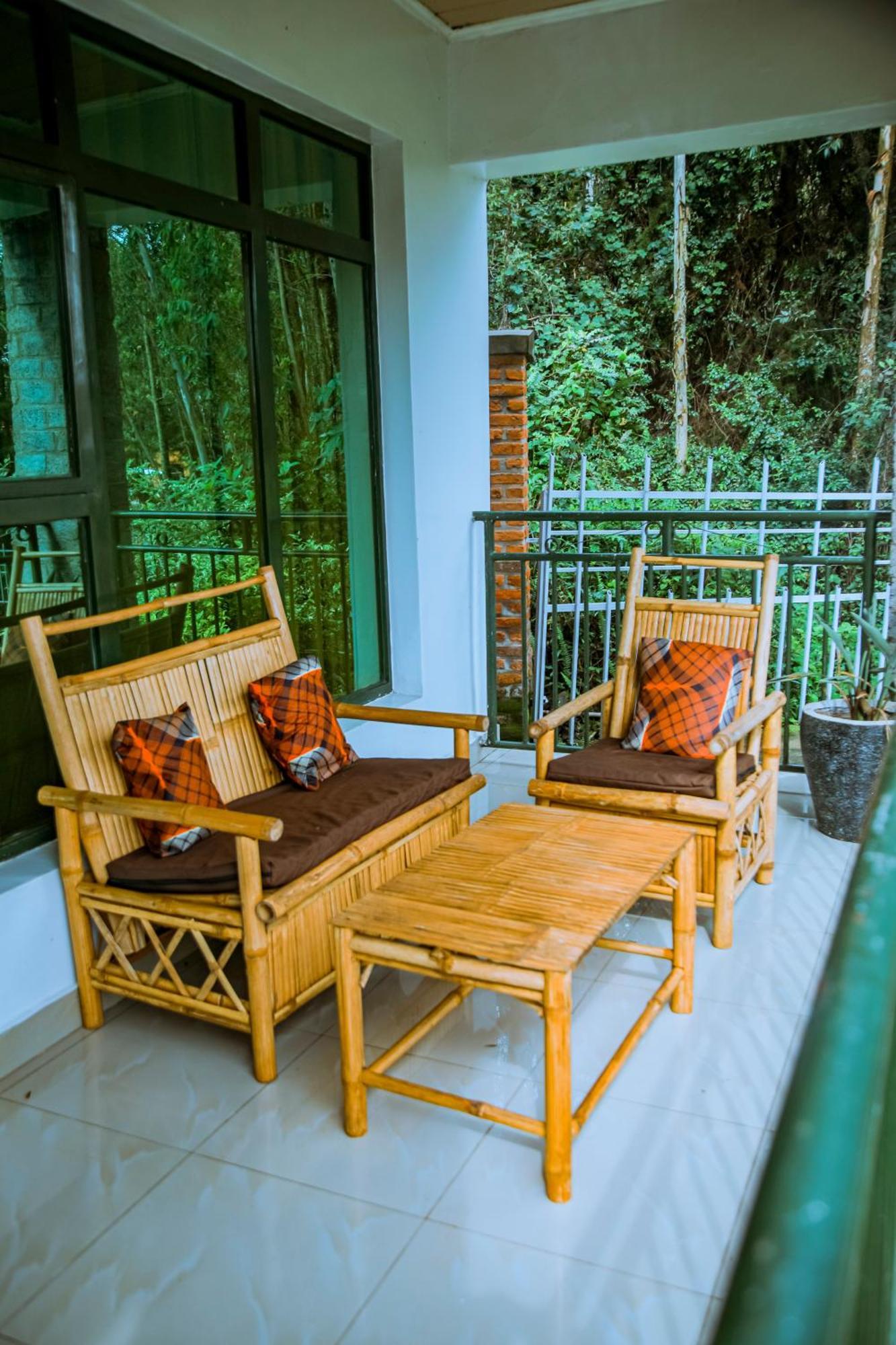 Karisimbi Cave Resort Ruhengeri Exteriör bild